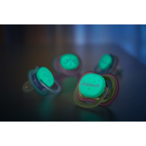 Philips AVENT SCF376/19  Ultra air Nighttime játszócumi 0-6 hó  - lányos mintás 
