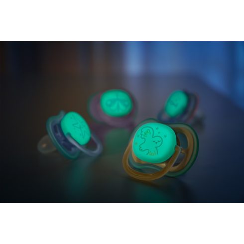 Philips AVENT SCF376/18  Ultra air Nighttime játszócumi 0-6 hó - fiús mintás , 2db