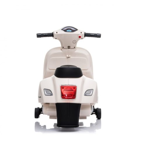 VESPA elektromos kismotor GTS Super Sport - Fehér 