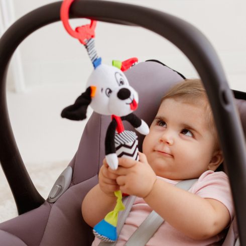 Bali Bazoo Kutya Pedro plüss csörgő babakocsira fekete/fehér