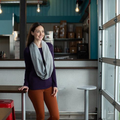 Chicco Boppy 4 & More multifunkciós kendő - Pearl