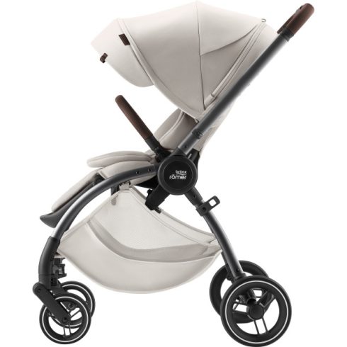 Britax Römer Rio Lux babakocsi szett (Rio babakocsi + mózeskosár) ajándék Baby-Safe Core hordozó + bázis -
Soft Taupe