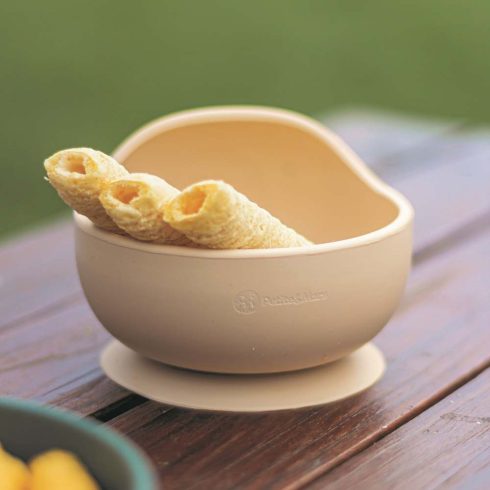 PETITE&MARS Szilikon tál tapadókoronggal TAKE&MATCH Desert Sand 6m+