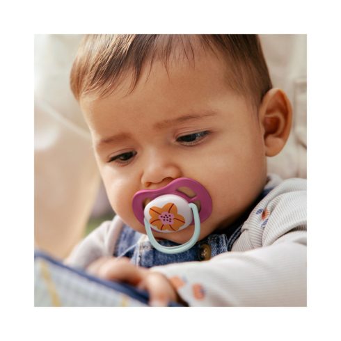 Avent SCF080/27 Ultra air happy játszócumi 6-18 hó - mintás lányos