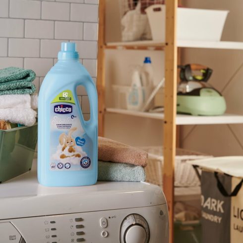 Chicco öblítő koncentrátum 1,5 liter - púder illat 
