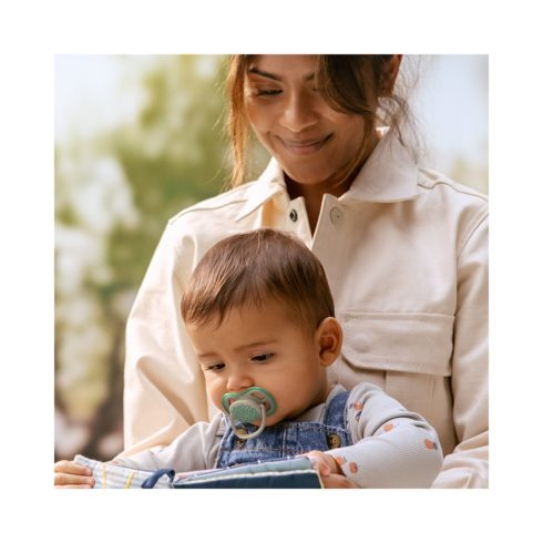 Avent SCF087/17 Ultra air játszócumi 6-18 hó - mintás neutral