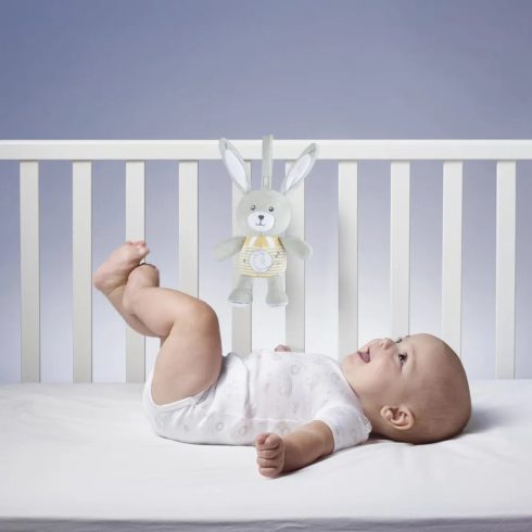 Chicco Lullaby Stardust Bunny zenélő-fénylő altató plüssnyuszi 0 hó+