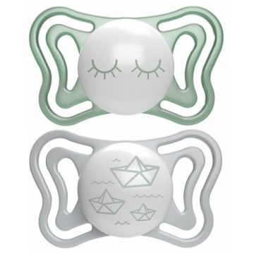   Chicco Physio Forma Light éjszaka világítós szilikon cumi 2 db, 16-36 hó