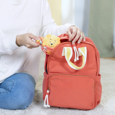 BRIGHT STARTS Játék Oball csörgő Micimackó Jingle & Shake™ 0m+