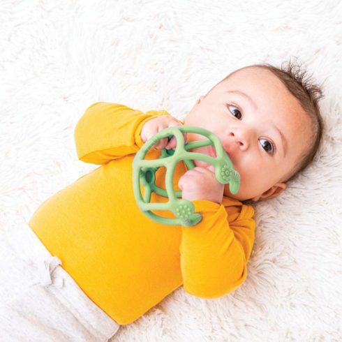 NATTOU Szilikon rágóka labda 2in1 BPA mentes 10 cm mint