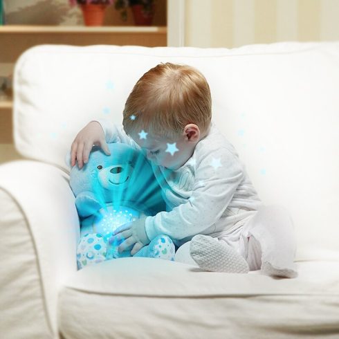 Chicco Baby Bear plüss maci projektor kék 